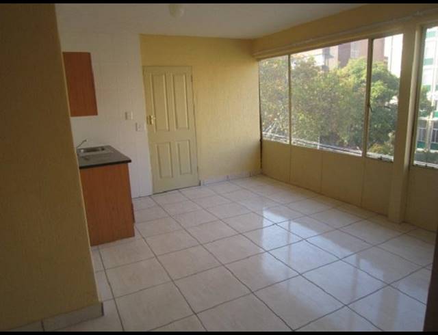 1 BEDROOM PROPERTY TO RENT IN ARCADIA